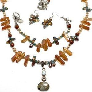 Handmade Jewelry Set by Surdigirl - White Turquoise, Cherry Quartz